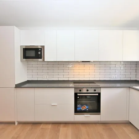 Port Puri Apartment *